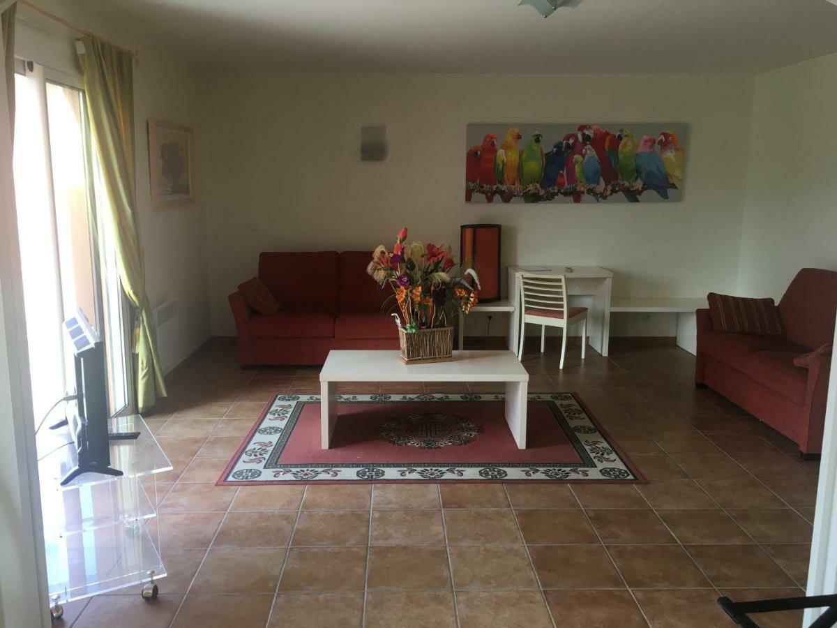 Chambres D'Hotes La Coloniale Varetz Ngoại thất bức ảnh